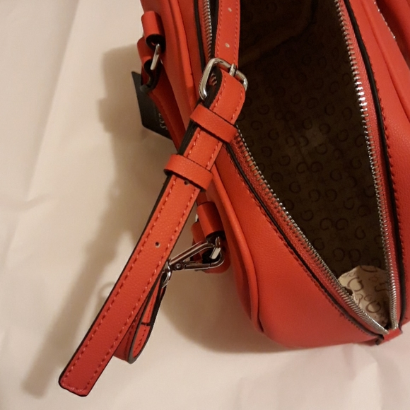 Guess Marx Popping Pink Satchel Crossbody Vegan - Picture 13 of 13